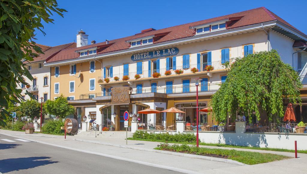 Hotel-Restaurant Le Lac Malbuisson Exterior photo