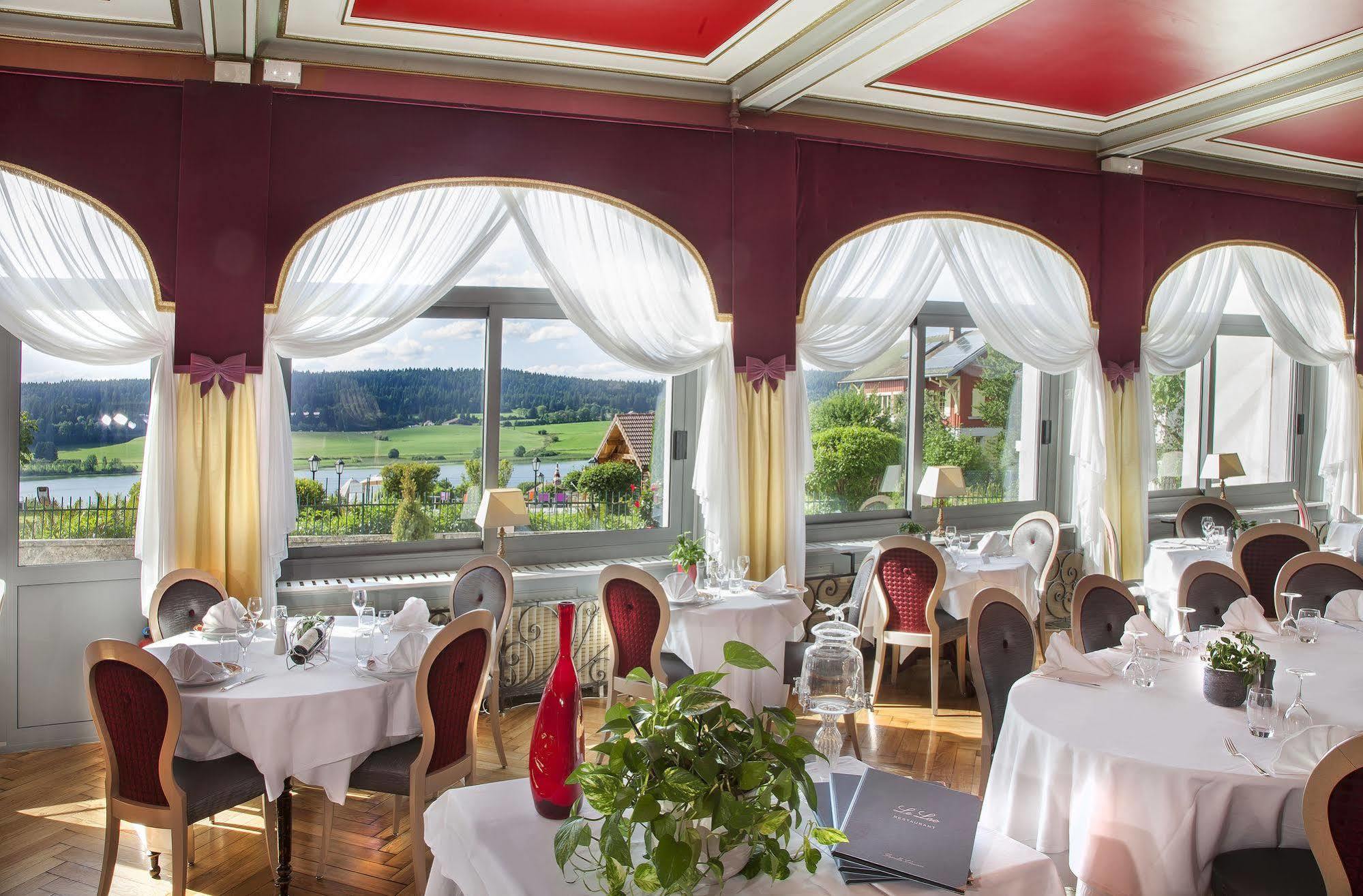 Hotel-Restaurant Le Lac Malbuisson Exterior photo